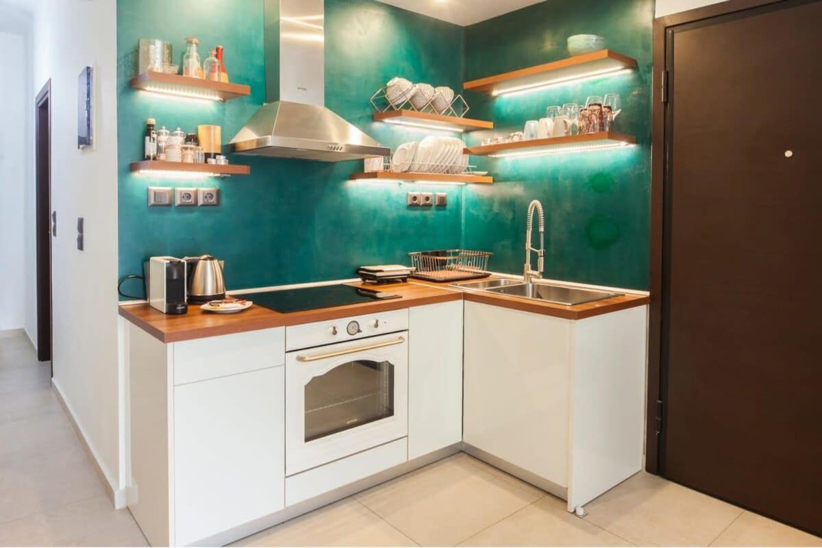 Beautiful Elegant Apartment Next To Monastiraki Атина Екстериор снимка