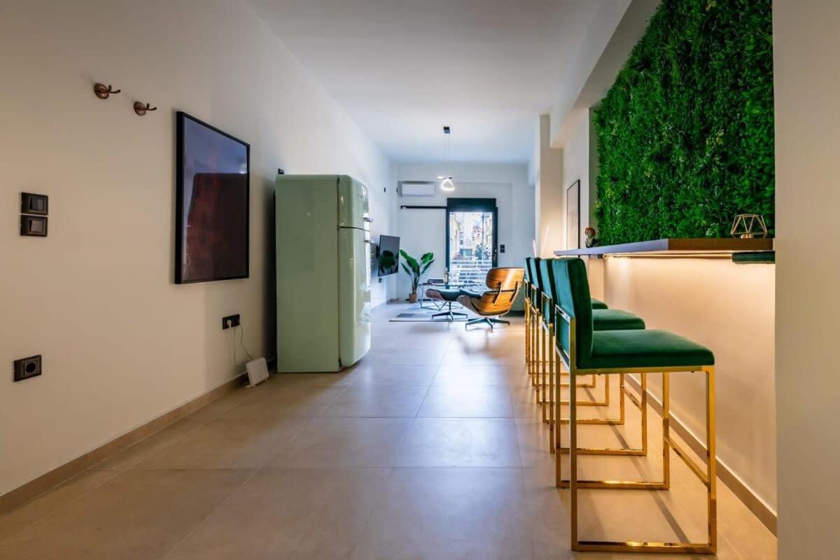 Beautiful Elegant Apartment Next To Monastiraki Атина Екстериор снимка